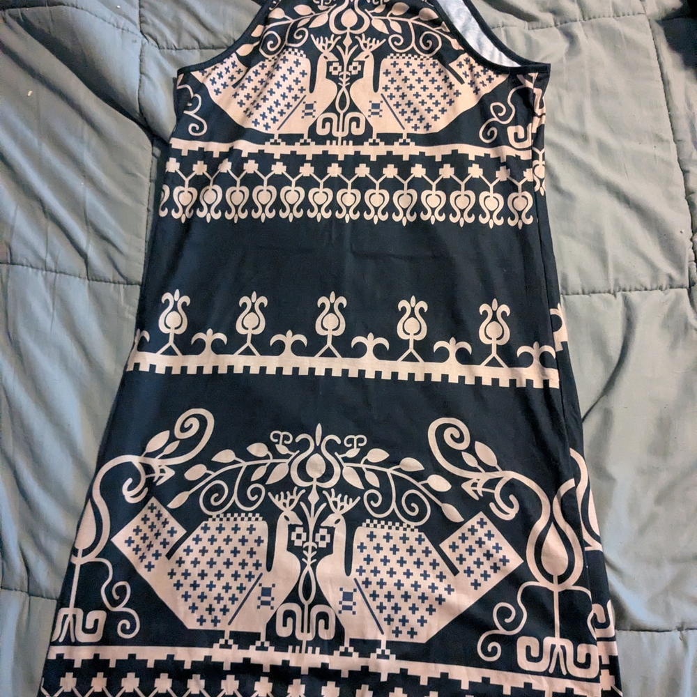 Elegant Black and Cream Patterned Dress